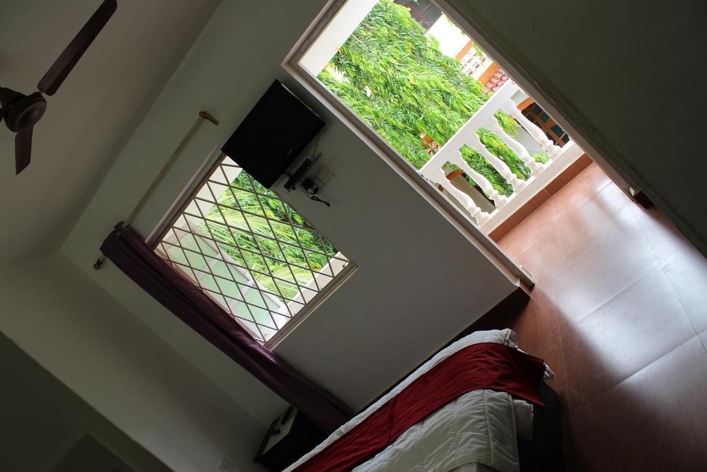 Sugar Plum Macedo Palms Bed and Breakfast Baga Δωμάτιο φωτογραφία