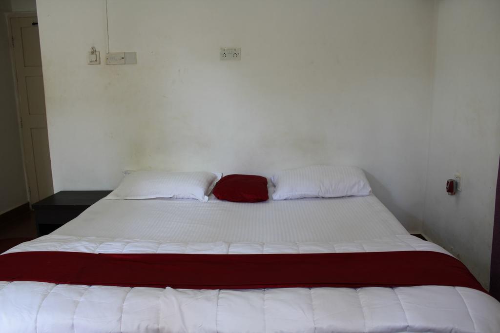 Sugar Plum Macedo Palms Bed and Breakfast Baga Δωμάτιο φωτογραφία